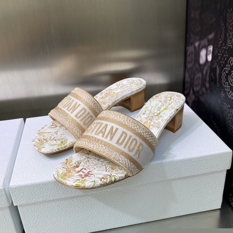 ch**an D*or slippers